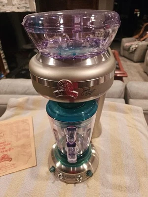 Margaritaville Jimmy Buffet Signature Edition Frozen Concoction Maker DM1946 nuevo Foto 1 de 4