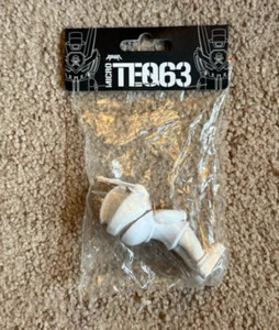 MARTIAN TOYS QUICCS HÁGALO USTED MISMO BLANCO MICRO MINI TEQ63 FIGURA DE 3" HÁGALO USTED MISMO - Imagen 1 de 4