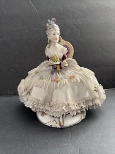 Vtg Large Unterweissbach German Dresden Lady W Flowers Porcelain Figurine Damage - Picture 1 of 11