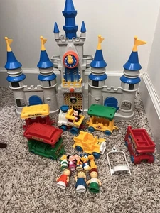 Disney Magic Kingdom Castle Playset Lil Playmates 1987 Vintage near complete - Picture 1 of 4