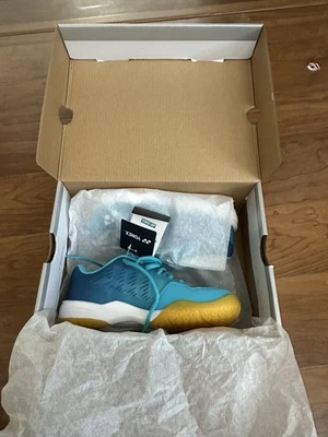 Zapatos de Bádminton Yonex Cojín Eléctrico Aerus Junior Azul Como Nuevo Talla 3 Nuevos Foto 1 de 4