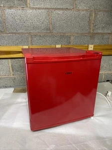 CHiQ Mini Fridge 46L Frost Free Table Top Fridge Red CSD46D4REU Dent - Picture 1 of 7