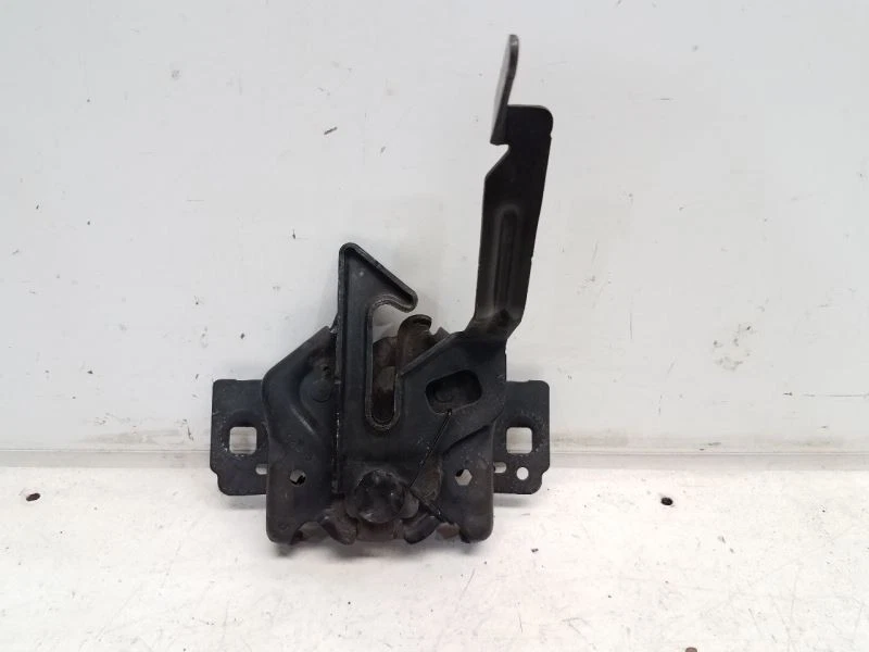 Ford Expedition 2003 capó pestillo/liberación  Foto 1 de 4