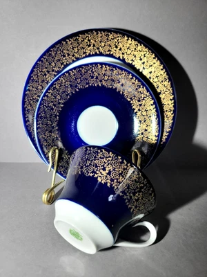 Sammeltasse , Sammelgedeck  Weimar Porzellan, Echt Weimar Kobalt, Goldornament - Bild 1 von 4