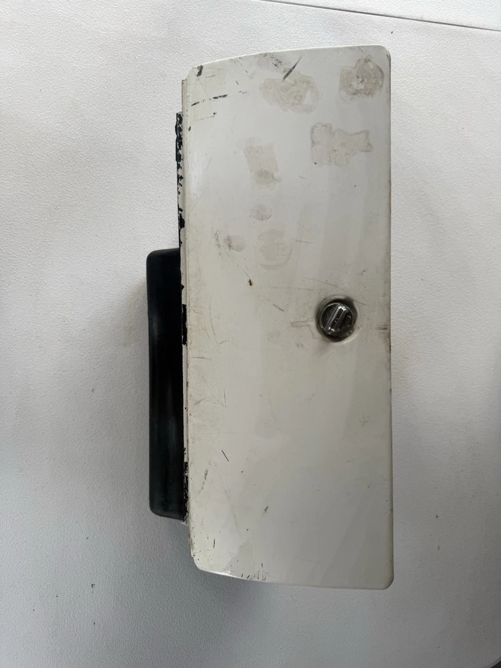 1973-1987 Chevrolet Square Body C10 C20 K10 K20 K5 Blazer Glove Box Compartment Foto 1 de 4