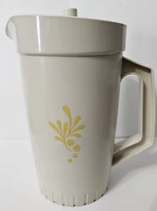 NEW vintage TUPPERWARE almond 1 QUART PITCHER push button LID harvest gold #874 - Picture 1 of 3
