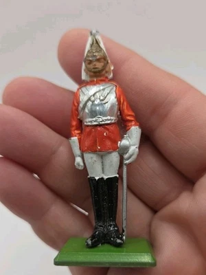 Britains LTD 1973 Guardia del Palacio Real Metal Fundido Miniatura Tin Soldier 2.5" Foto 1 de 4