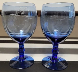 2 COBALT BLUE WINE GOBLETS ETCHED WITH GRAPES 5.25 INCHES HOLDS 4 OZ - Picture 1 of 6