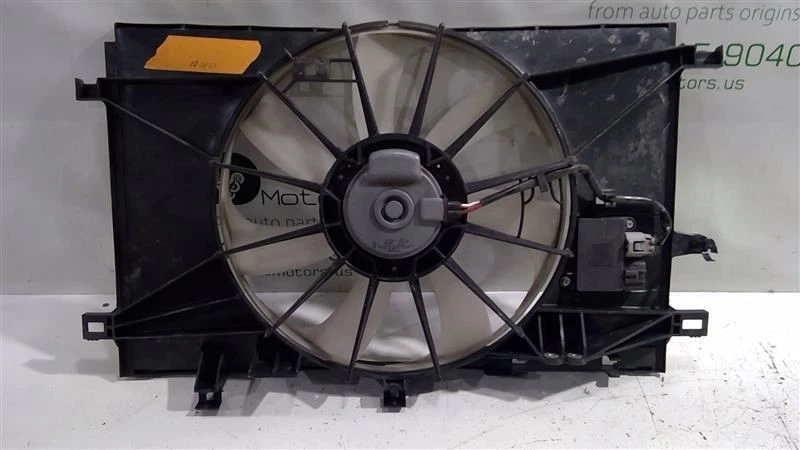 Toyota Corolla 2019-2022 ventilador motor radiador montaje 16711-F2010 Foto 1 de 4