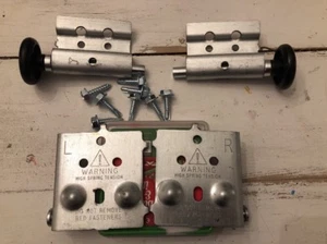 BB 375 Tamper Resistant Garage Door Bottom Bracket Fixture & Nylon Rollers. - Picture 1 of 3