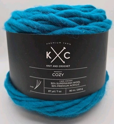 K & C Cozy Roving Yarn Wool Blend 7oz 87yds 200g 80m Lagoon Color #6 Super Bulky - Image 1 of 4