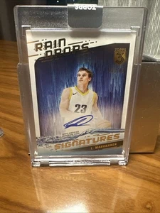 2024 Topps 3 Baloncesto Lauri Markkanen Gotas de Lluvia Dorado Automático/10 - Imagen 1 de 3