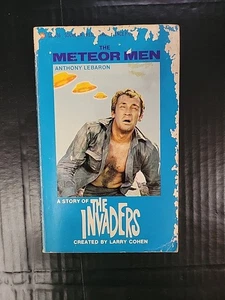 The Invaders The Meteor Men Novel Corgi Books 1968 Vintage Sci-fi  - Imagen 1 de 4