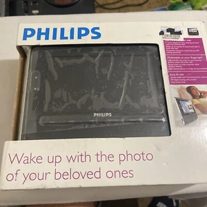 Philips Clock Radio ALJ308 Fm/Am Clock Radio With 7 Inch LCD Screen - Picture 1 of 4