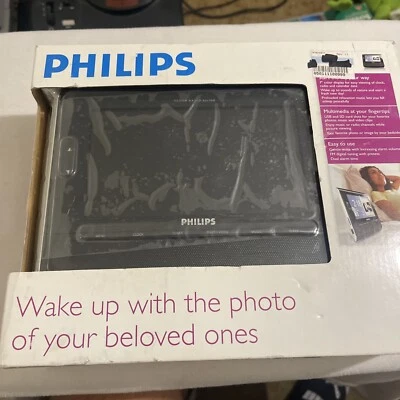 Philips Clock Radio ALJ308 Fm/Am Clock Radio With 7 Inch LCD Screen - Image 1 of 4