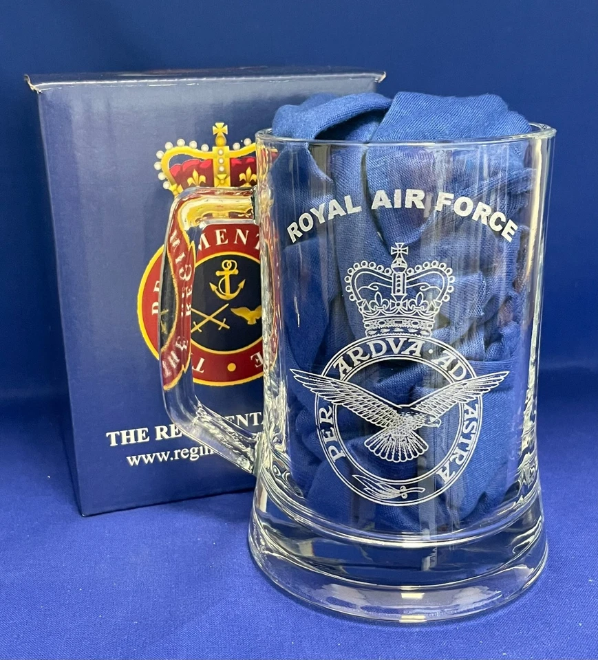 Royal Air Force Beer Mug Glass Tankard with engraved RAF eagle crest. - Image 1 of 2