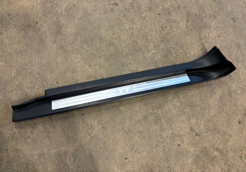 Listón de entrada izquierdo Audi TT 8N Roadster revestimiento espacio para los pies 8N0853491C Foto 1 de 4