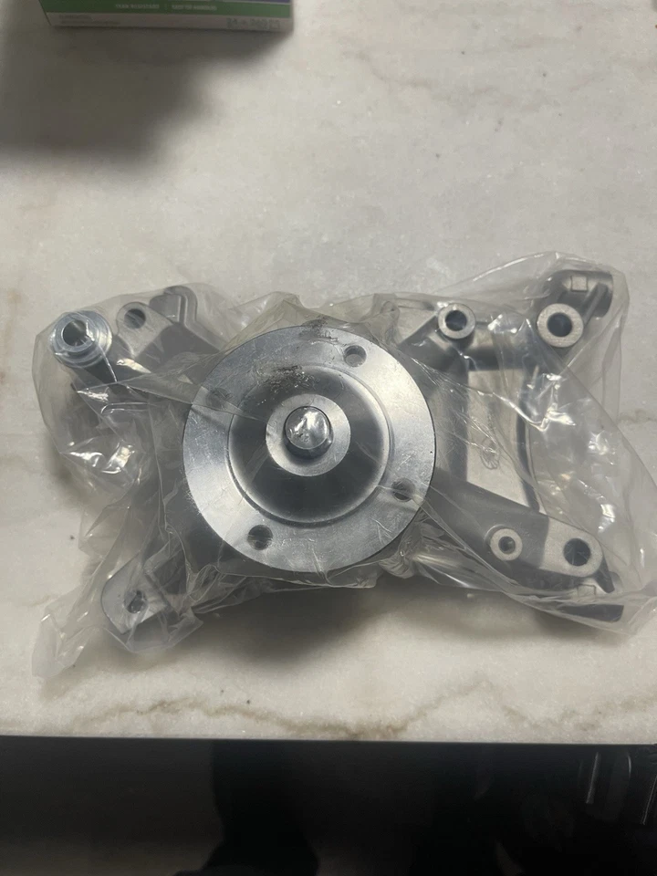 For 2001-2009 Toyota Sequoia Engine Cooling Fan Pulley Bracket Gates 83577RFJG - Image 1 of 3