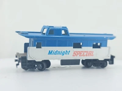 *READ* HO Scale Tyco Midnight Special Caboose Train Car Model Railroad - Image 1 of 4