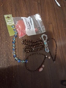 Lot of Mixed Jewelry Making Beads And Stones. - Picture 1 of 11