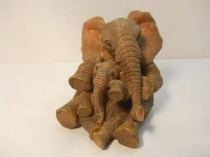 VINTAGE Double Elephants Mom with Baby Collectible Figurine Statue Vintage - Picture 1 of 3