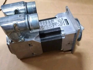 PARKER Ssd Parvex AC SERVOMOTOR Servo Motor NX210EATR7008 - Picture 1 of 9