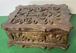 Vintage Open work Folk Art Jewellery Trinket Box Cushioned Fabric Interior - Picture 1 of 19