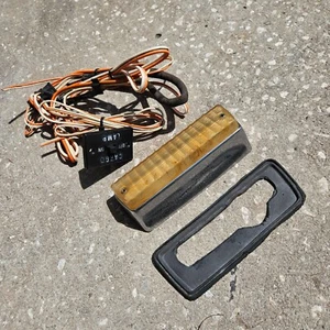 OEM 1975-1987 Chevrolet GMC Rear Cab Cargo Light Assembly with Harness & Switch - Bild 1 von 4