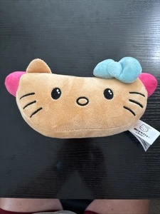 Hello Kitty 9,75 Zoll Hot Dog Plüsch - Bild 1 von 3
