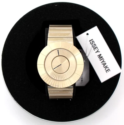 Reloj ISSEY MIYAKE Tokujin Yoshioka diseñado TO Series DORADO NY0N005 de Japón Foto 1 de 4