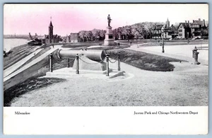 Milwaukee, WI - Juneau Park and Chicago Northwestern Depot - Picture 1 of 2