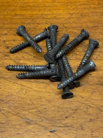 Wood Screws Slotted Flat Head Aged Black #8x1-1/4” WSBB8114 Cover
