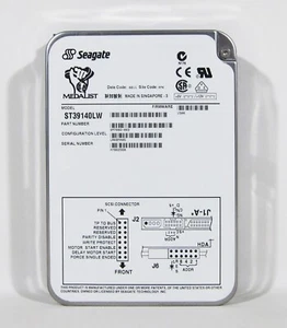 Seagate ST39140LW 9G/9.1G 7.2K 68-pin SCSI hard drive - Picture 1 of 6