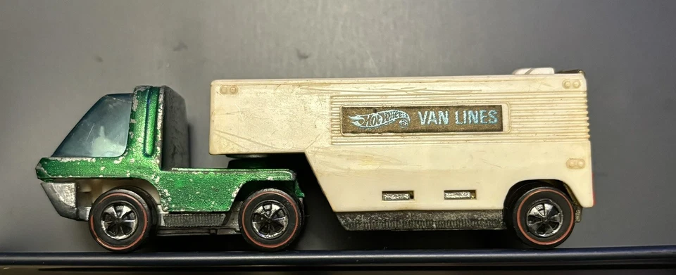 Hot Wheels Redline The Heavyweights Van Line  Truck w/Moving Van 1969 Hong Kong - Image 1 of 4