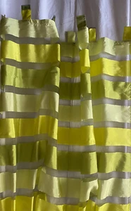 2 Stck. Ikea grün-weiße Gardinen Voile Transparent Schlaufenschal 145x245 cm - Bild 1 von 3