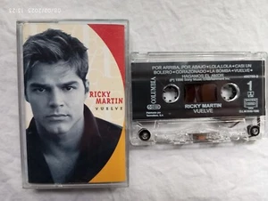 RIKY MARTIN CINTA CASSETTE-VUELVE-LA COPA DE LA VIDA-POR ARRIBA POR ABAJO - Imagen 1 de 3
