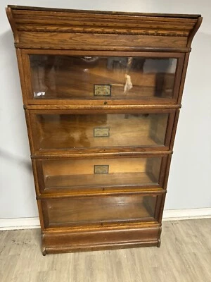 LIBRERÍA DE MADERA BARRISTER de colección abogado apilable seccional Globo Wernicke Foto 1 de 4