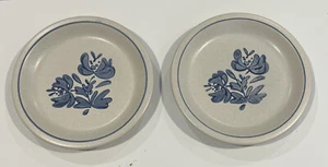 Set of 2 Pfaltzgraff Yorktowne Stoneware Salad Dessert Plates 6 7/8" Diameter - Picture 1 of 4