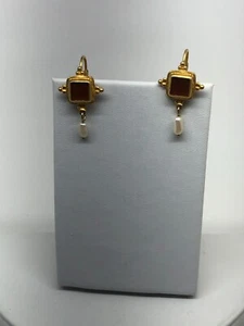 Pendientes colgantes vintage tono dorado estilo etrusco esmalte marrón perla agua dulce - Imagen 1 de 5