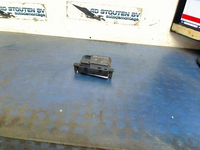 CENTRALINA CHIUSURA CENTRALIZZATA L V Sprinter 3t (906.61) 2009 A9068204226 - Immagine 1 di 4