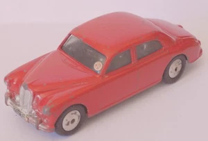 Corgi Toys No.205 Riley Pathfinder Saloon Car (Flat Hubs 1956-59).FREE UK P&P. - Picture 1 of 11