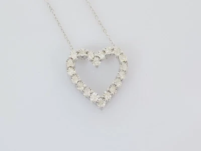 Ожерелье с сердцем с бриллиантовым акцентом из стерлингового серебра 18 дюймов - Изображение 1 из 3