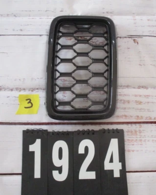 Jeep Grand Cherokee 2018-19-20-2021 OEM 2018-19-2021 parrilla inserto #3 anillo negro Foto 1 de 4