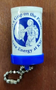De colección NASA Kennedy Centro Espacial Astronauta KSC Empleado Llavero Luz Llave EE. UU. - Imagen 1 de 7
