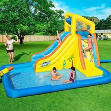 Piscina Parco Acquatico Beachfront con Acqua Scivolo Arrampicata e Spruzzo