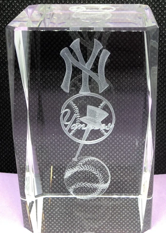 New York Yankees Laser Art Glass Paper Weight Cover