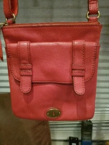 Fossil Purse Shoulder Cross Body Red Leather 9x10 Several Pockets Good Shape - Picture 1 of 4