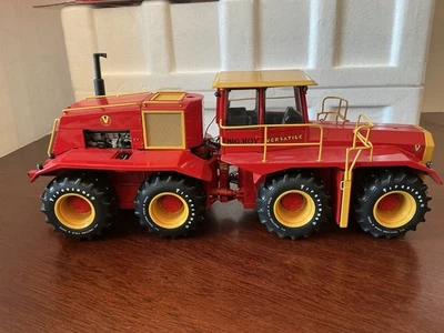 1/32 Scale Versatile Big Roy Model 1080 Factory Version Diecast Tractor  - Image 1 of 4