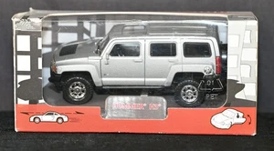 GM Hummer H3 Silver 1:43 Diecast Welly Auto Club Excellent in box - Picture 1 of 6