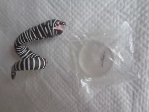 Kidrobot Adult Swim Vinyl Mini Figur: Hamburger - Bild 1 von 2